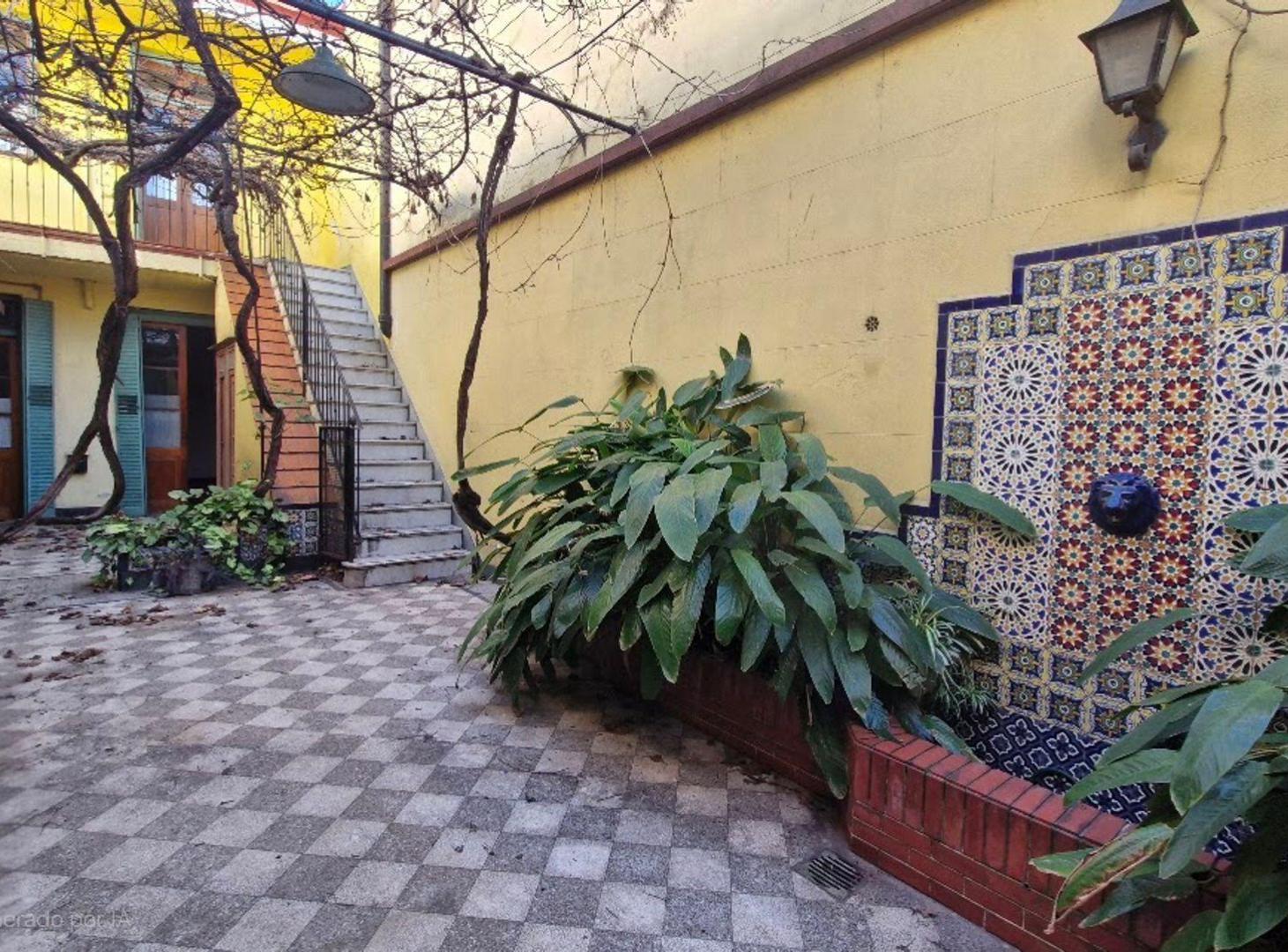 Foto de Casa 8 amb. Gran Patio y Terraza VENTA San Telmo, imagen 2