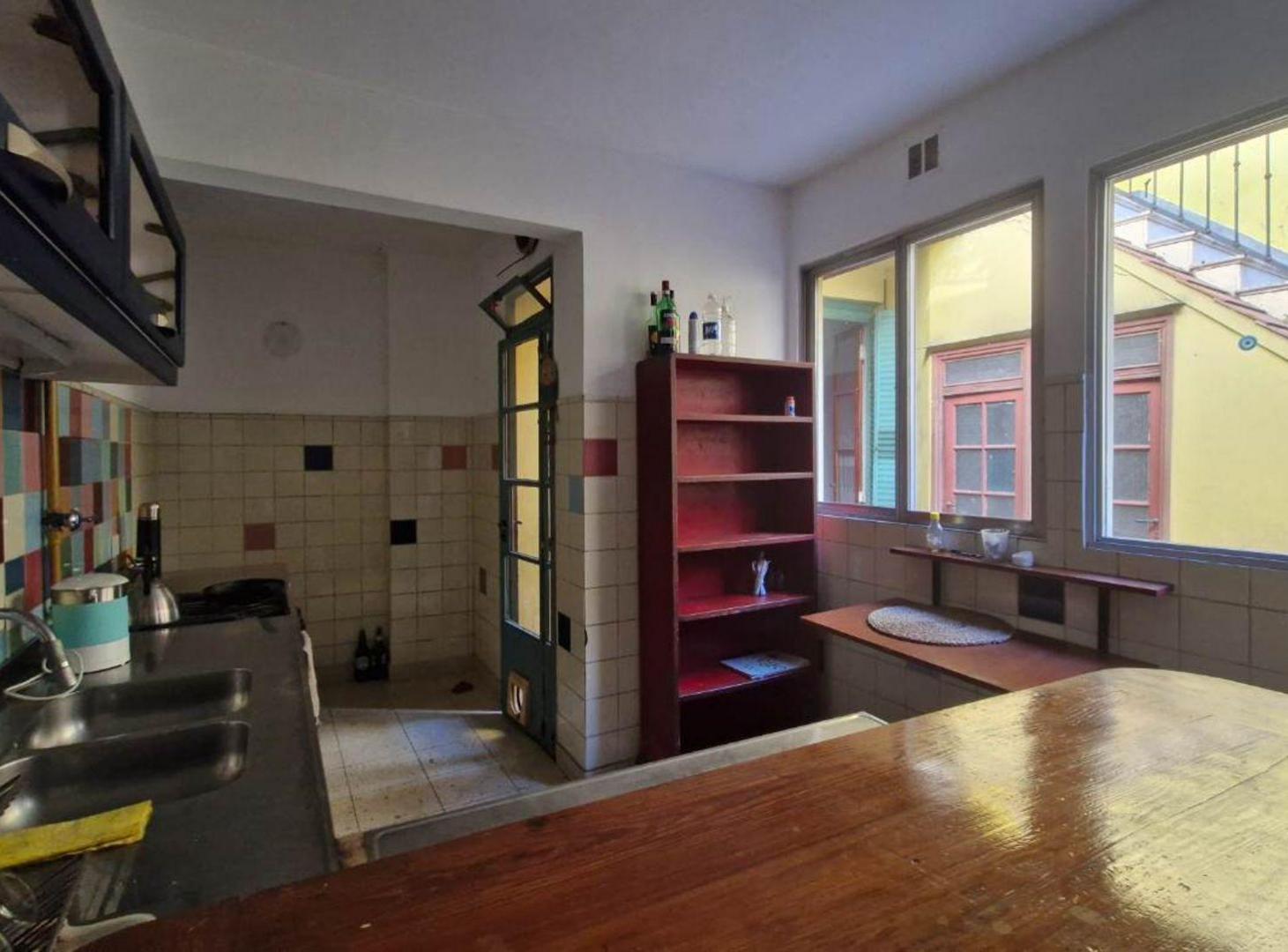 Foto de Casa 8 amb. Gran Patio y Terraza VENTA San Telmo, imagen 4
