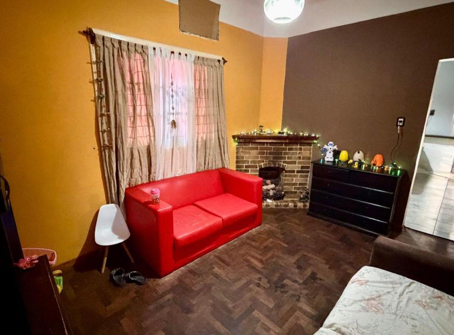 Foto de CASA 4 AMBIENTES VENTA TEMPERLEY GARAGE Y PARQUE, imagen 3
