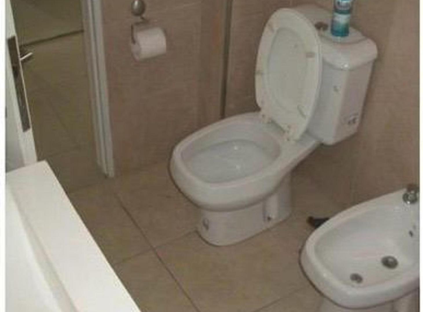 Foto de Venta departamento con balcon apto prof comercial, imagen 1
