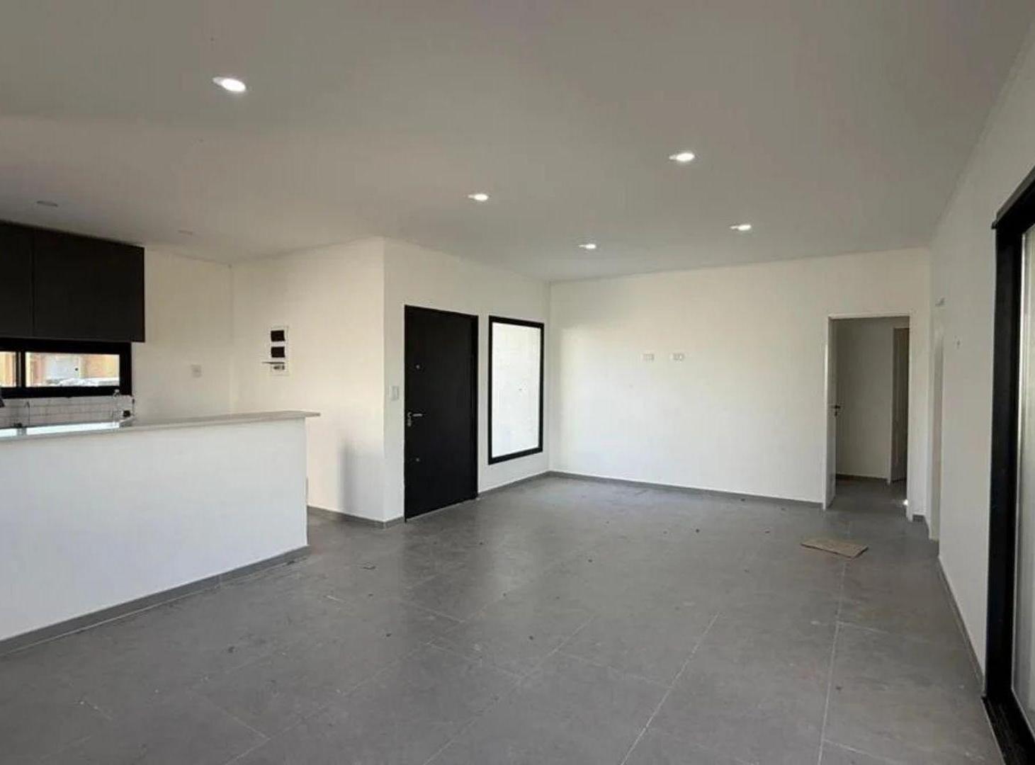 Foto de VENTA CASA 4 AMBIENTES SANTA ELISA PILAR DEL ESTE, imagen 4