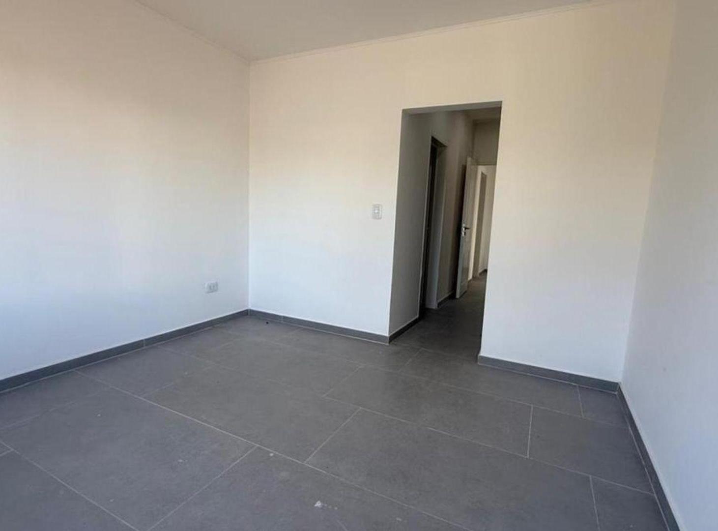 Foto de VENTA CASA 4 AMBIENTES SANTA ELISA PILAR DEL ESTE, imagen 3