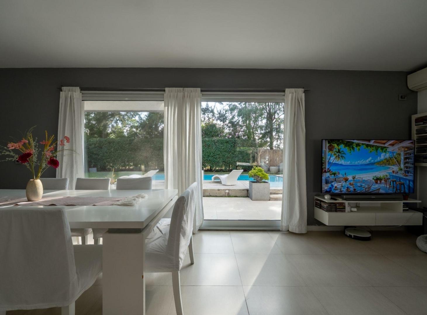 Foto de CASA EN VENTA 5 AMBIENTES LOS SAUCES NORDELTA, imagen 5