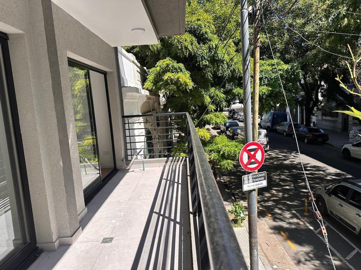 Foto de VENTA DEPARTAMENTO 2 AMB CON BALCON CHACARITA, imagen 3