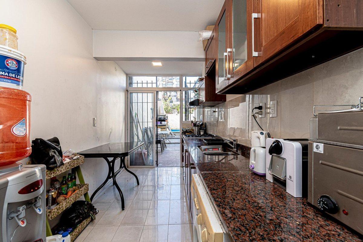 Foto de Venta Casa 4 amb en San Martin con Pileta y Jardín, imagen 3