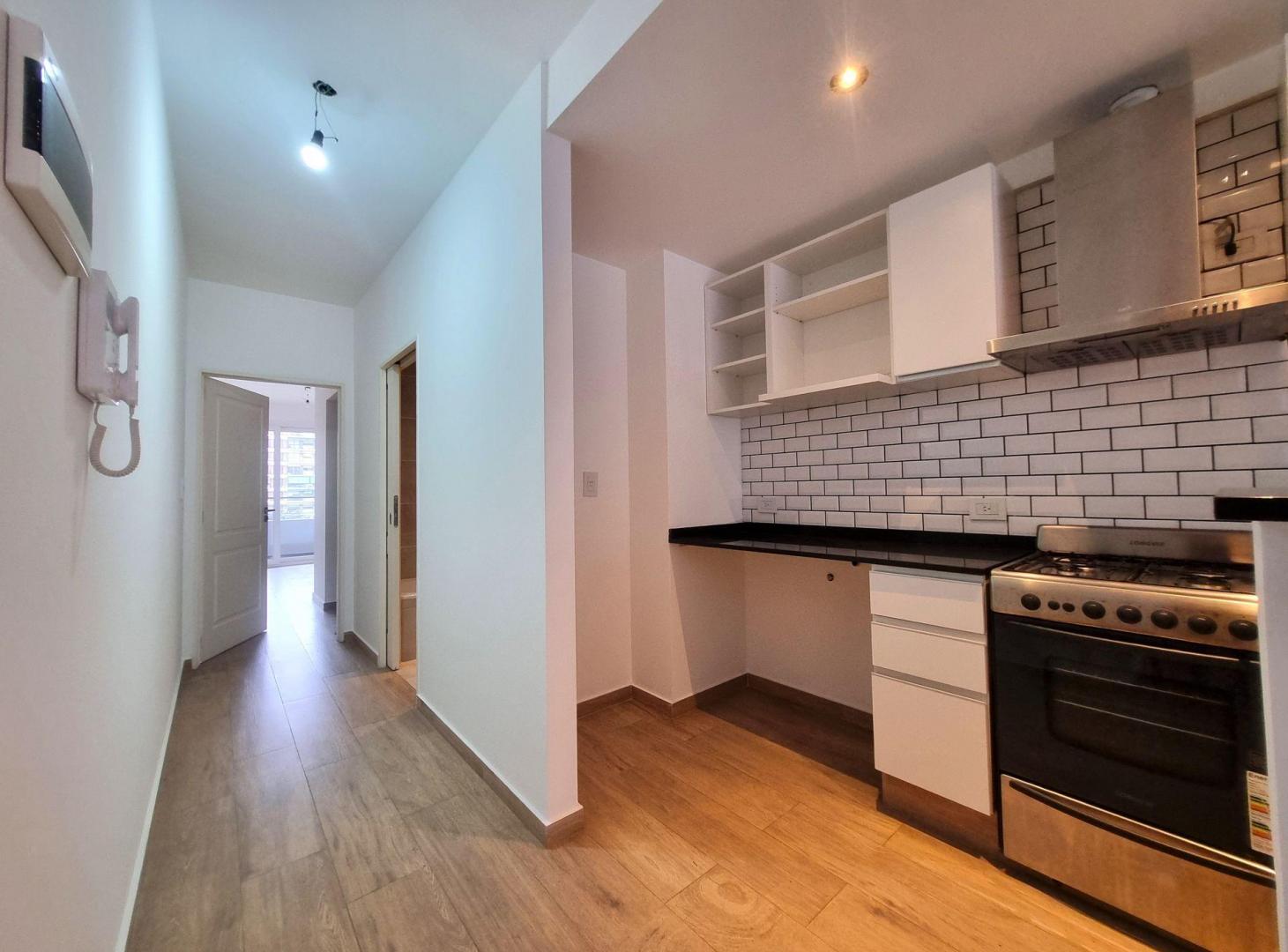 Foto de VENTA DEPARTAMENTO BELGRANO 2 AMB CON COCHERA, imagen 4