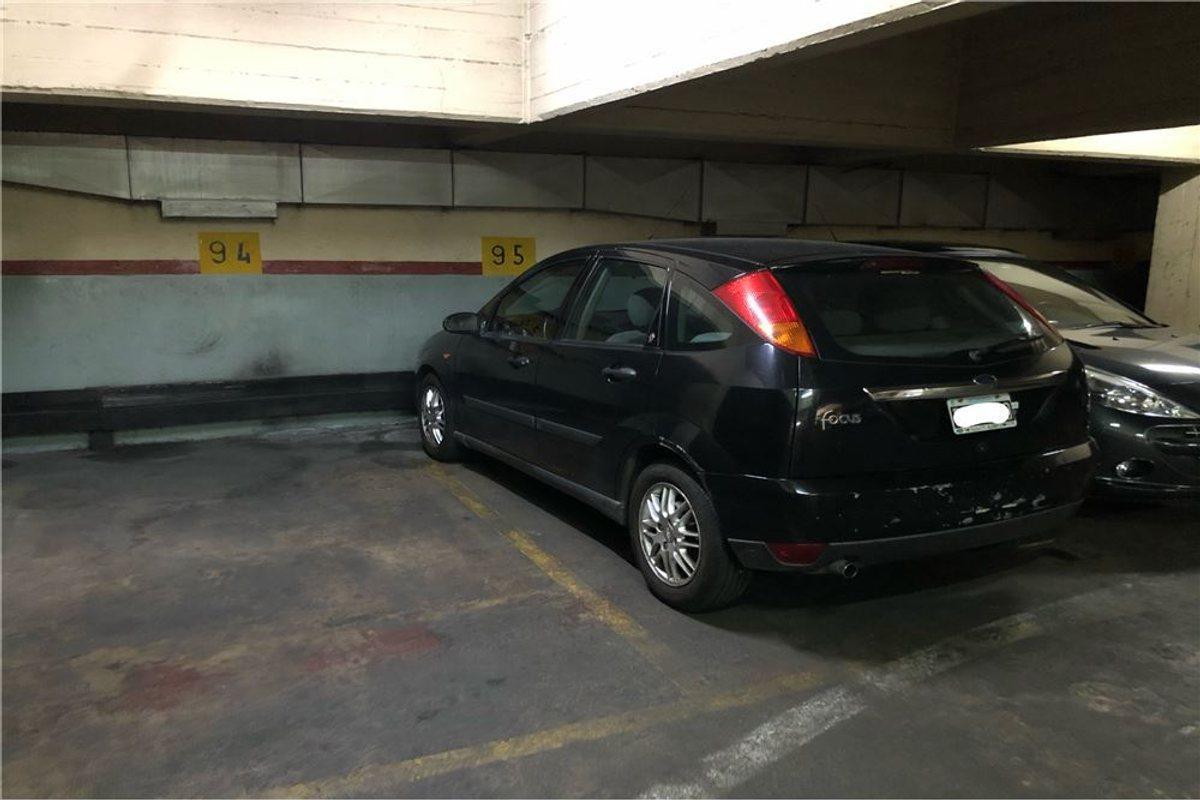 Foto de OPORTUNIDAD VENTA COCHERA FIJA AMPLIA TRIBUNALES, imagen 5