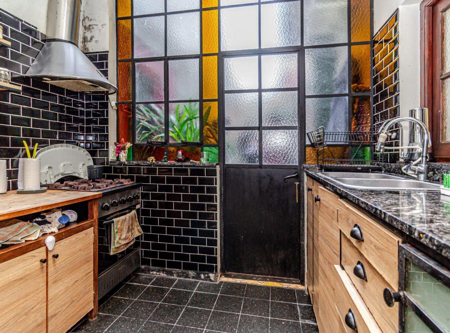 Foto de VENTA PH CASA 5 AMB PARQUE CHACABUCO PATIO TERRAZA, imagen 3