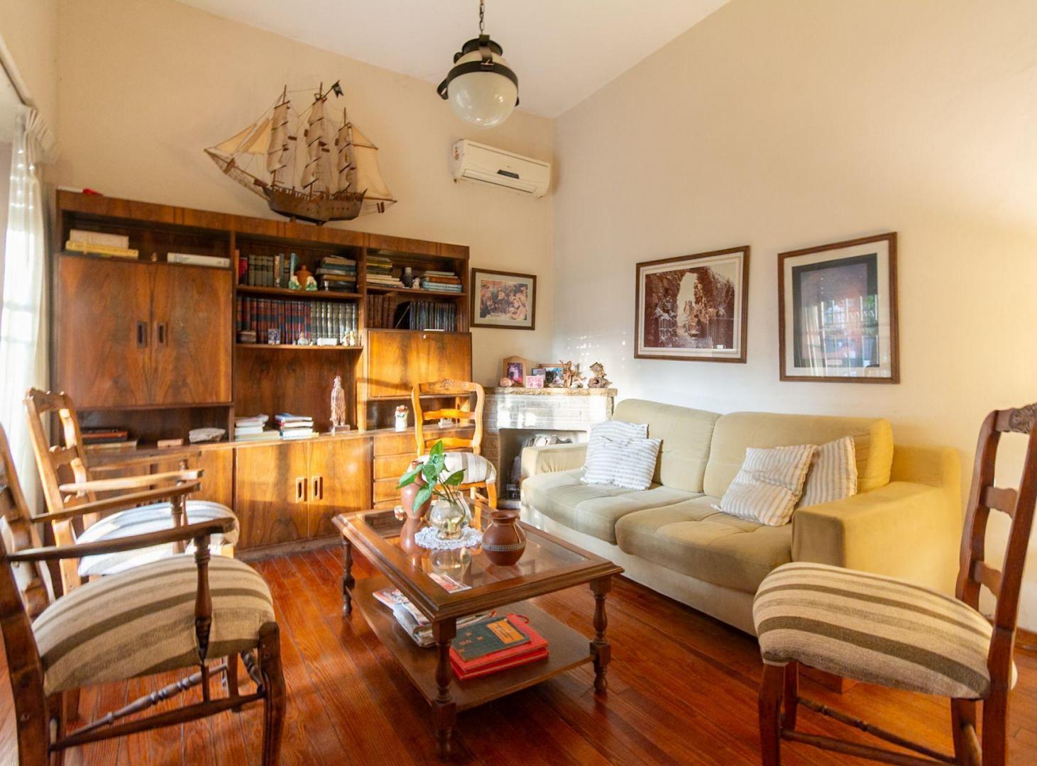 Foto de CASA 4 AMBIENTES EN VENTA EL PALOMAR CON PILETA, imagen 5