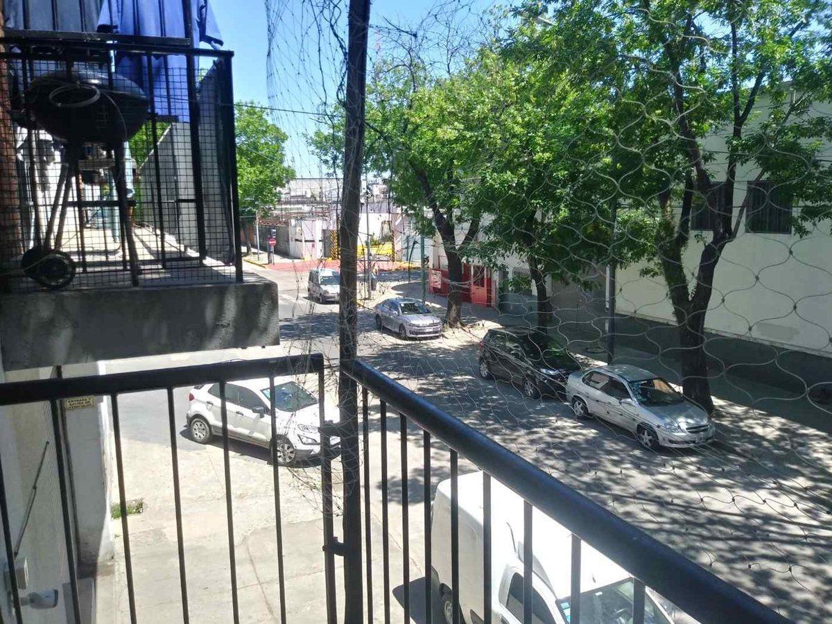 Foto de Venta lote industrial con local taller Barracas, imagen 5