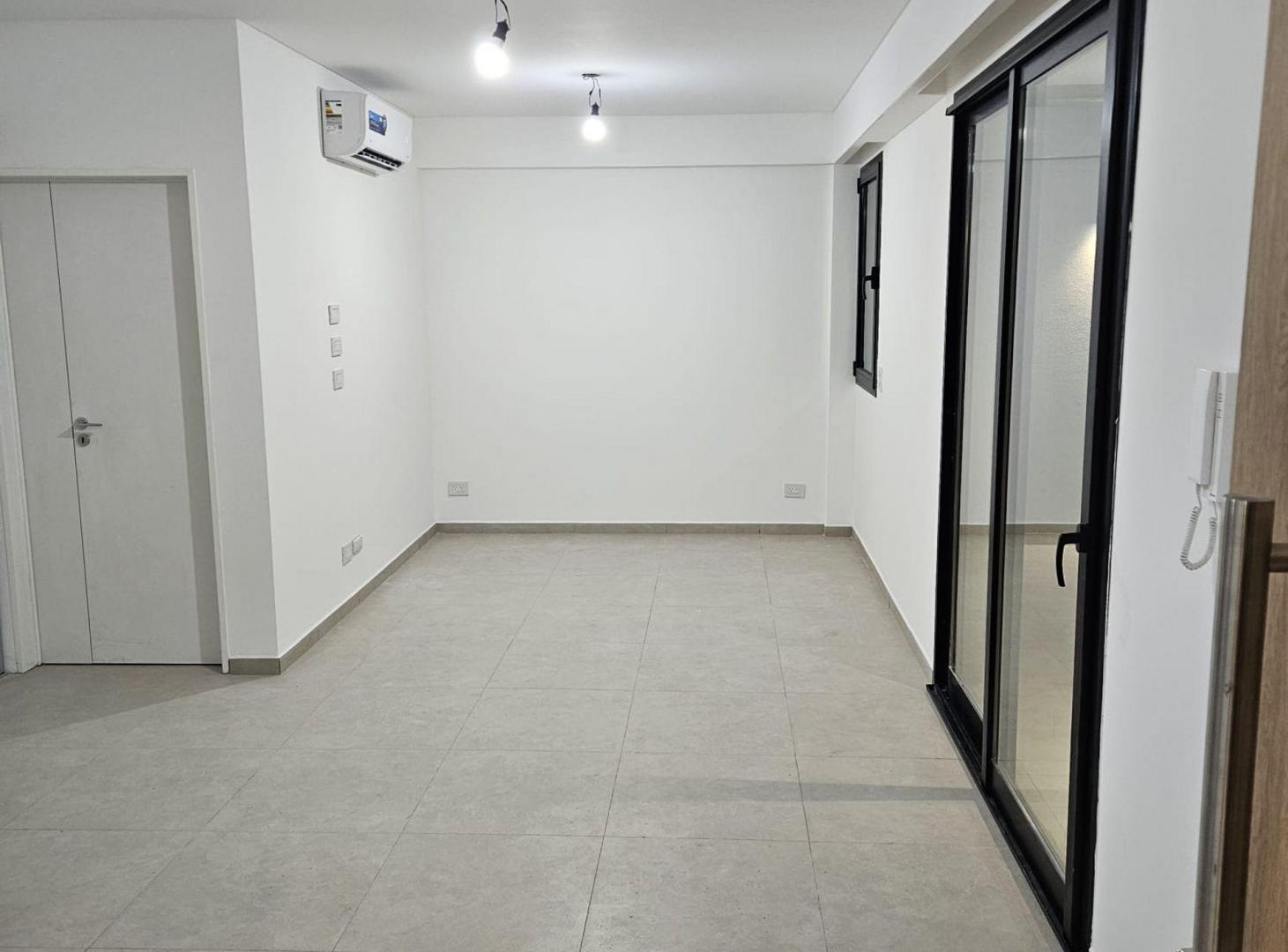 Foto de Monoamb Alquiler Villa Urquiza A Estrenar Patio, imagen 3