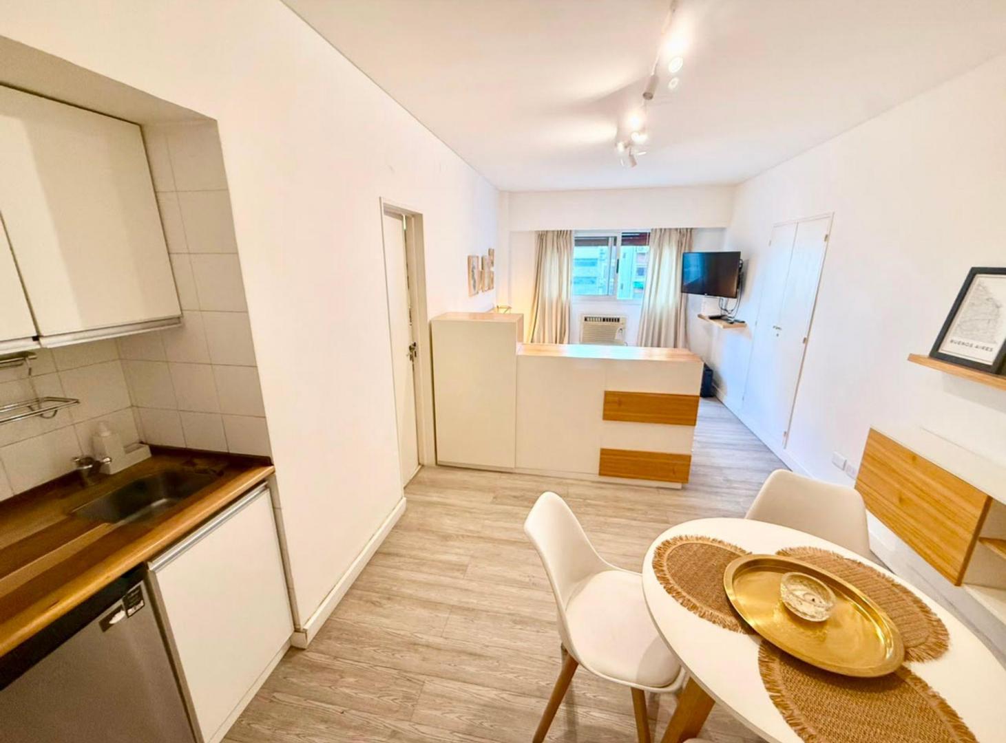 Foto de DEPARTAMENTO MONOAMBIENTE VENTA RECOLETA.USO PROF, imagen 2