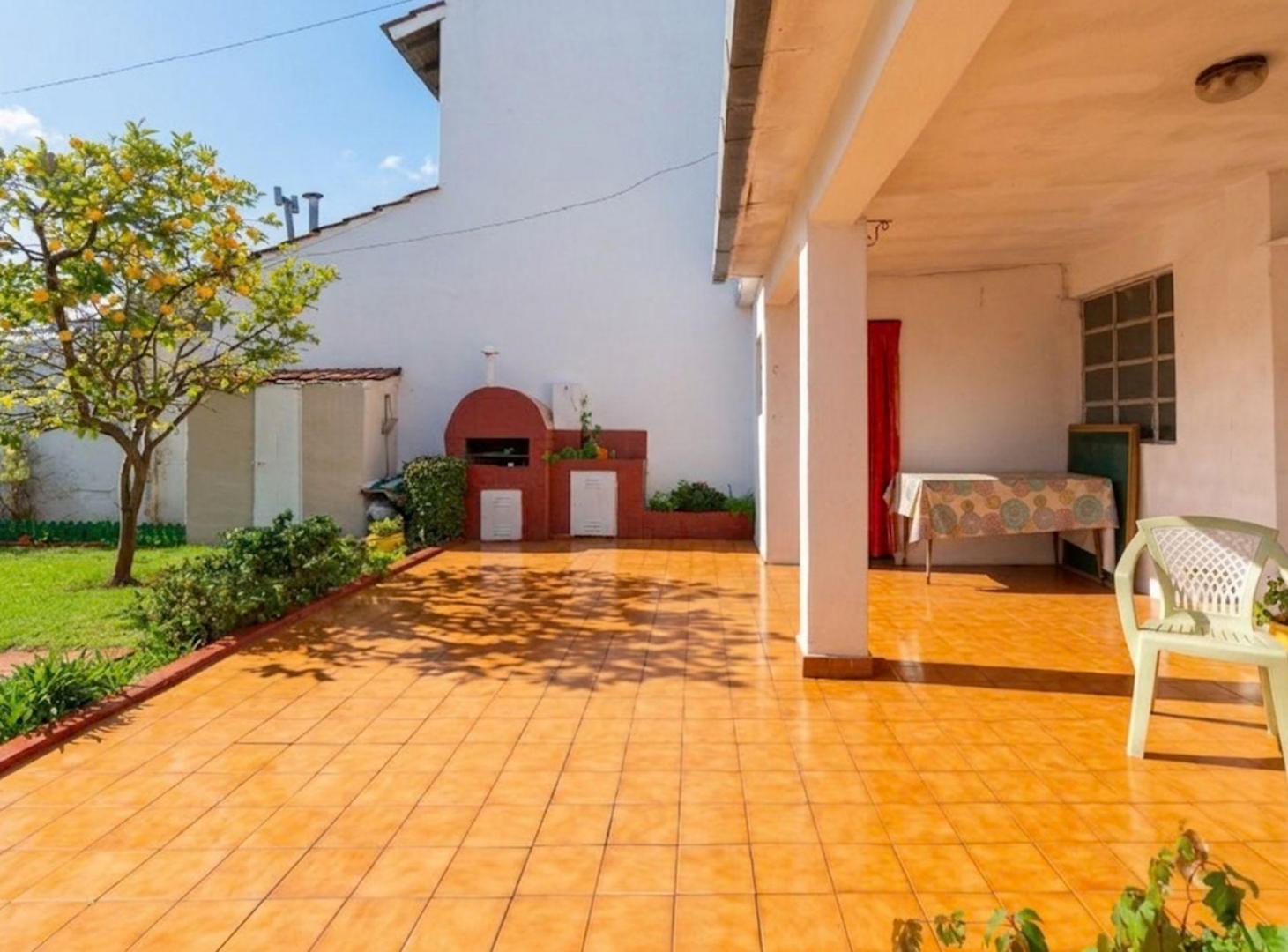 Foto de CASA PH 3 AMB VENTA RAMOS MEJIA COCHERA Y PARRILLA, imagen 2