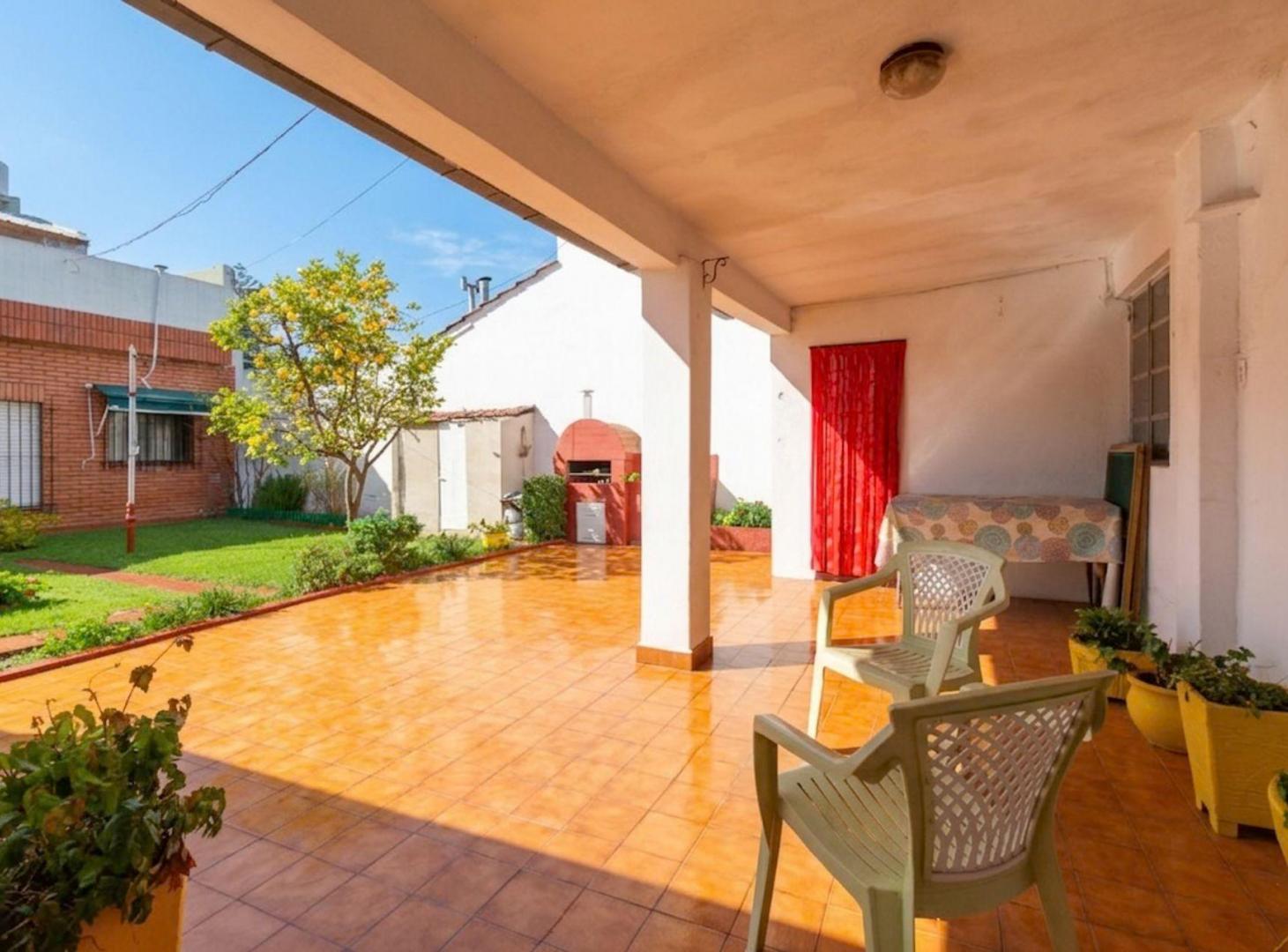 Foto de CASA PH 3 AMB VENTA RAMOS MEJIA COCHERA Y PARRILLA, imagen 3