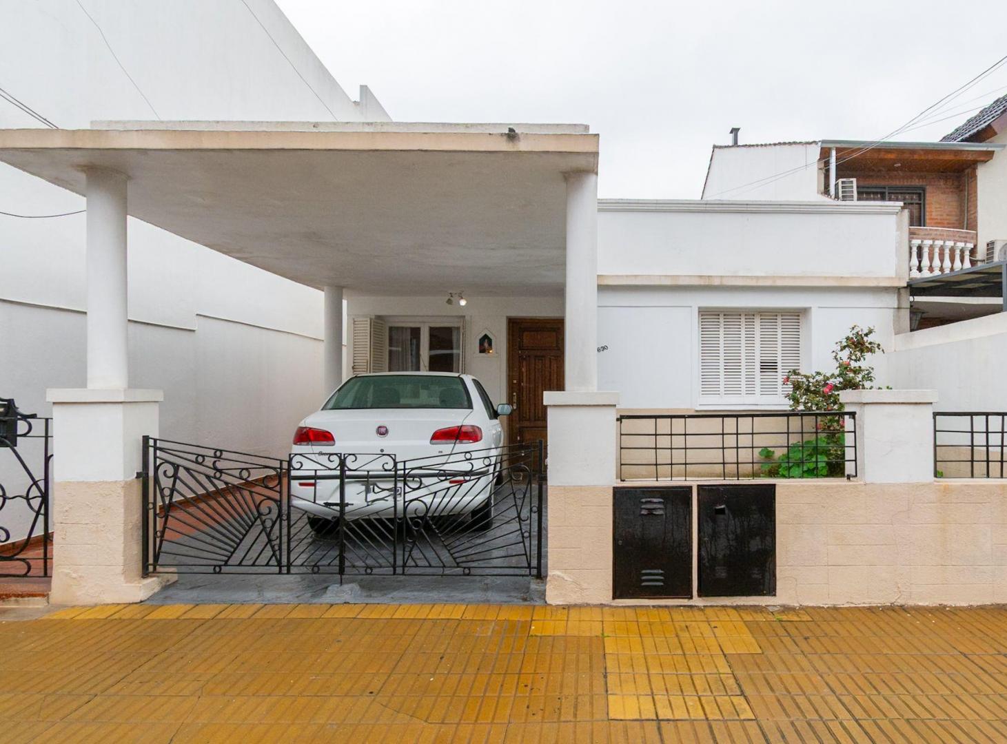 Foto de CASA PH 3 AMB VENTA RAMOS MEJIA COCHERA Y PARRILLA, imagen 1