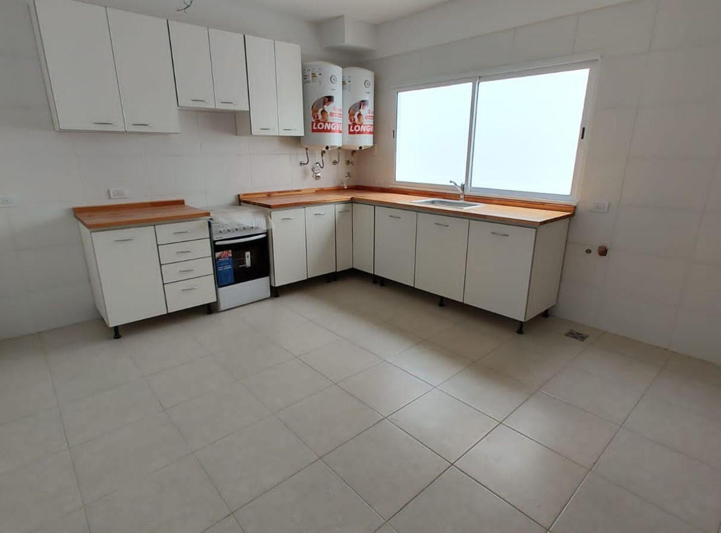 Foto de DEPARTAMENTO 3 AMB OPC. COCHERA Y BALCÓN TERRAZA, imagen 1