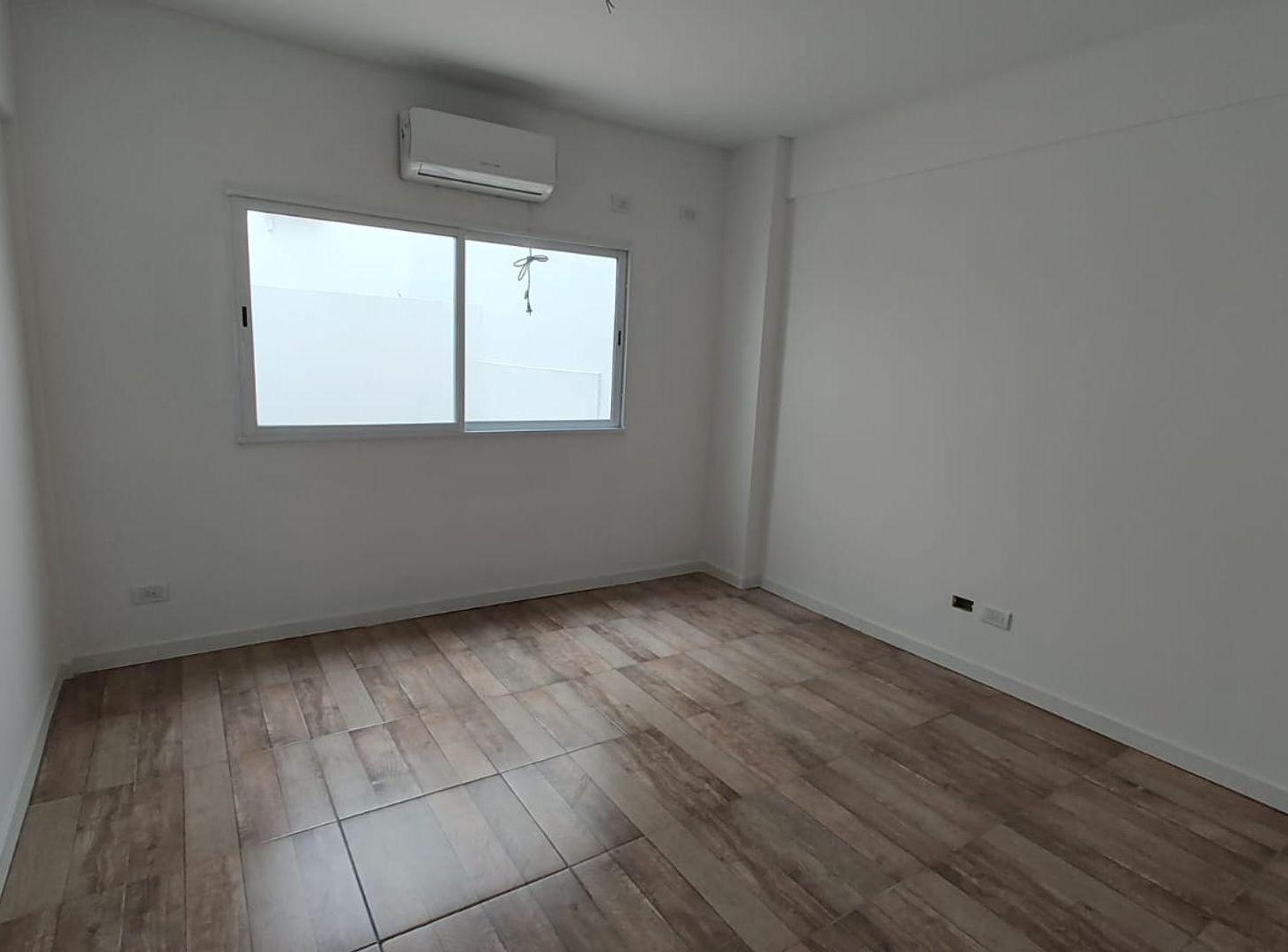Foto de DEPARTAMENTO 3 AMB OPC. COCHERA Y BALCÓN TERRAZA, imagen 2