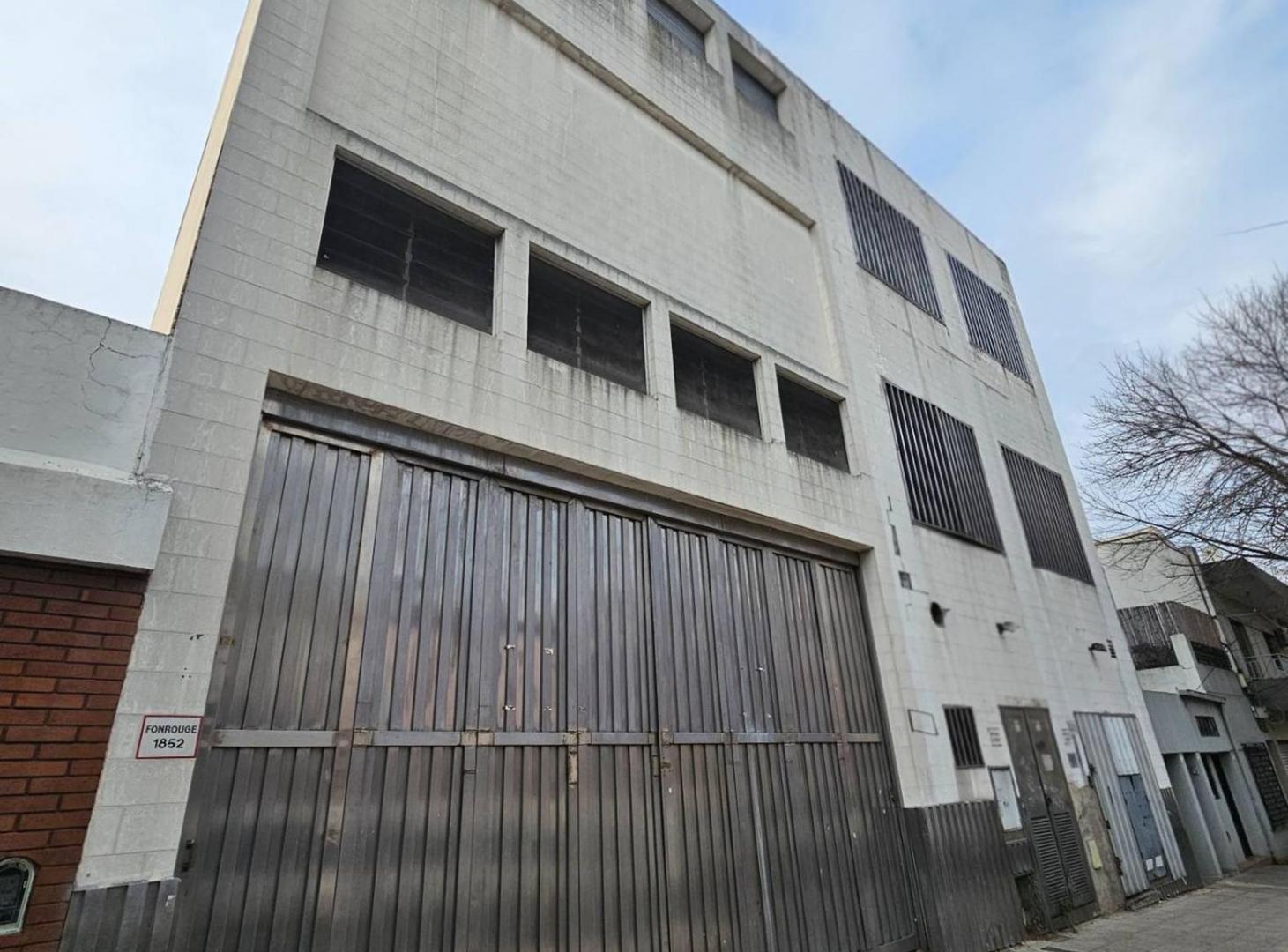 Foto de Edificio deposito galpon en venta en Mataderos, imagen 3