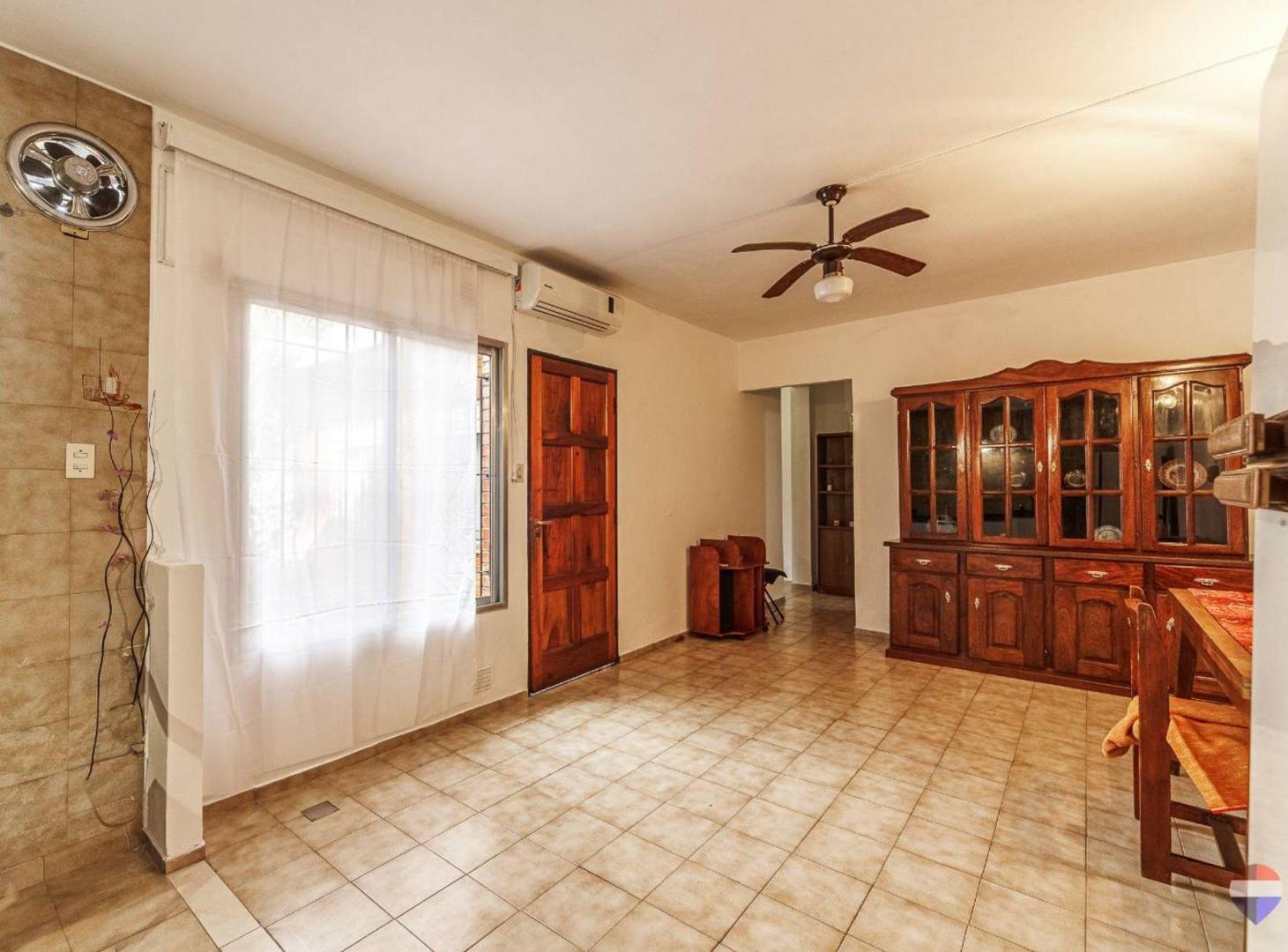 Foto de VENTA PH 4 AMB TERRAZA PATIO Y ENTRADA INDEP, imagen 4