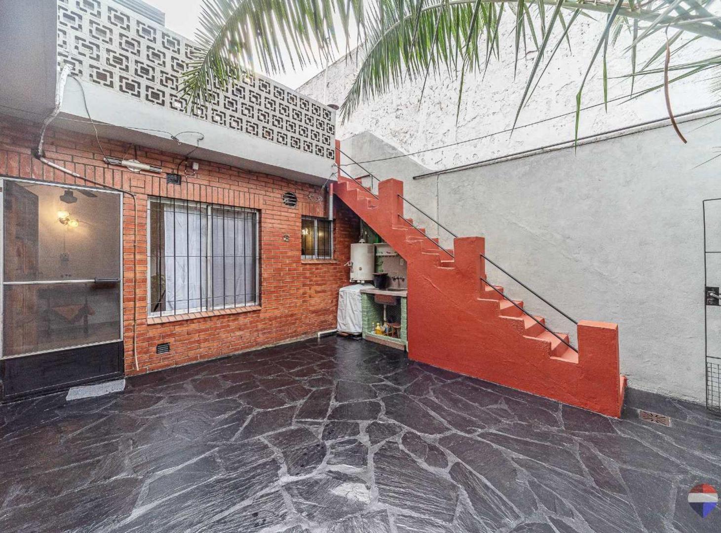 Foto de VENTA PH 4 AMB TERRAZA PATIO Y ENTRADA INDEP, imagen 5
