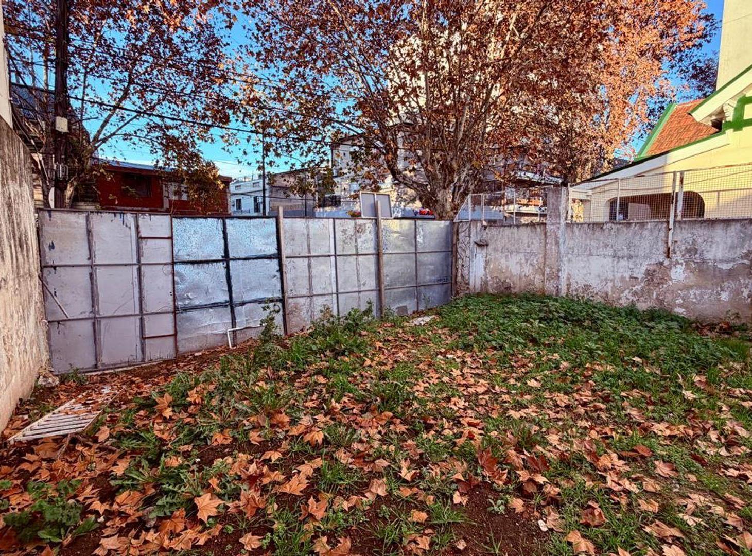 Foto de LOTE 186mts2 en VENTA MONTE CASTRO 8.66x22, imagen 4