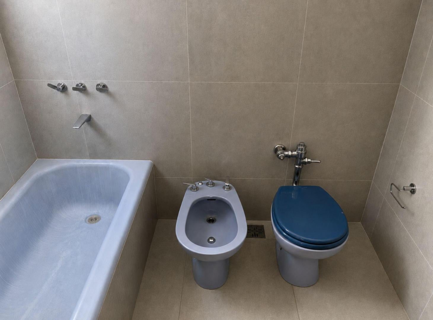 Foto de VENTA DEPTO 4 AMB BALCON COCHERA EN VICENTE LOPEZ, imagen 5