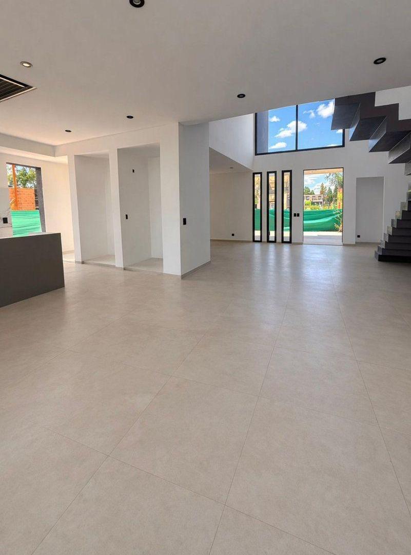 Foto de CASA 6 AMBIENTES EN SANTA SOFIA PILAR DEL ESTE, imagen 5