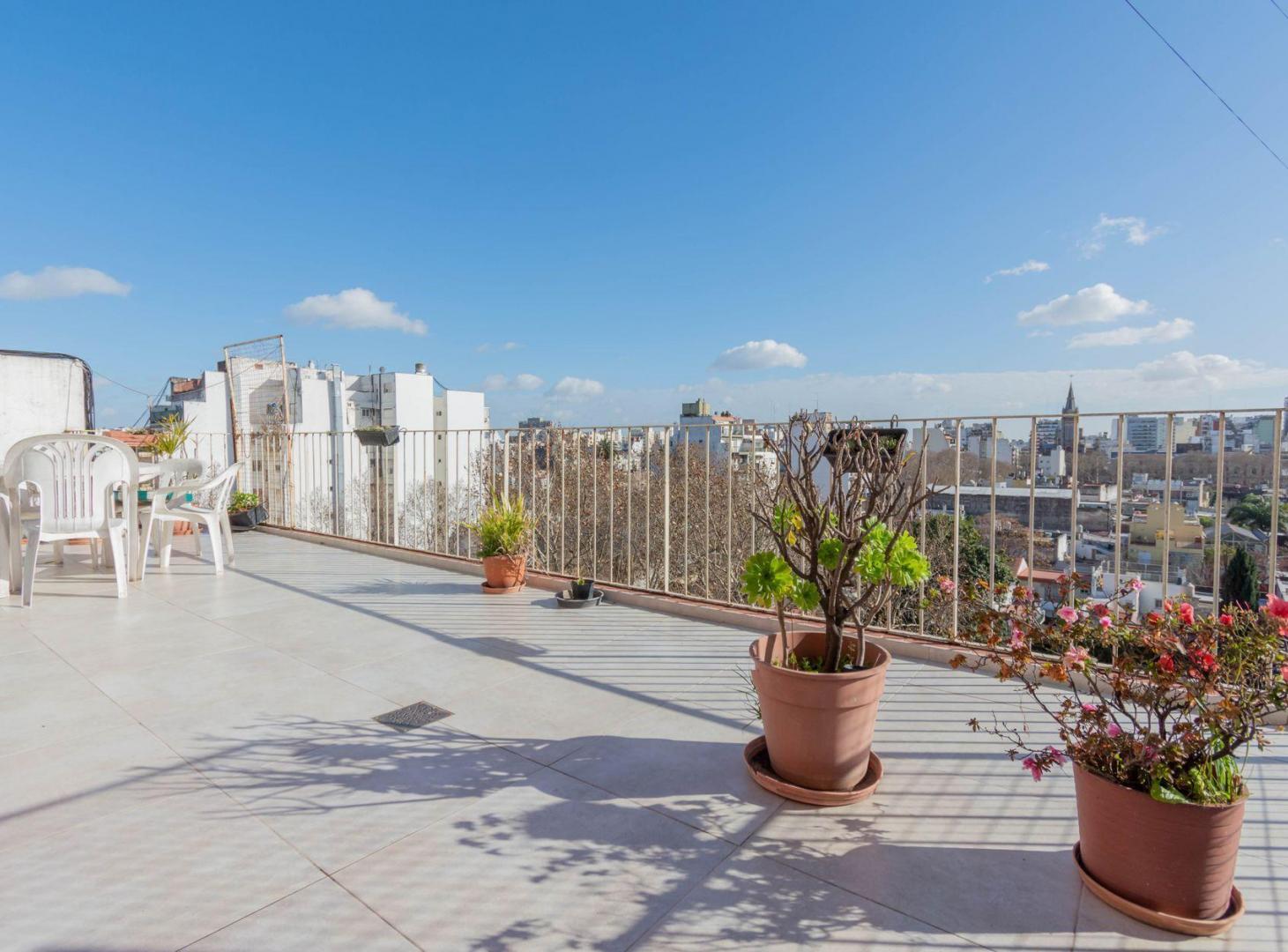 Foto de DEPTO 5 AMB VENTA ALMAGRO TERRAZA PROPIA BALCÓN, imagen 1