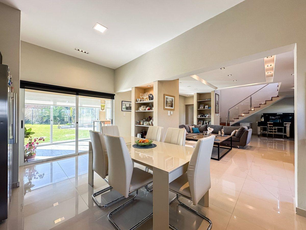 Foto de CASA 5 AMBIENTES EN VENTA LA PROVIDENCIA CANNING, imagen 3
