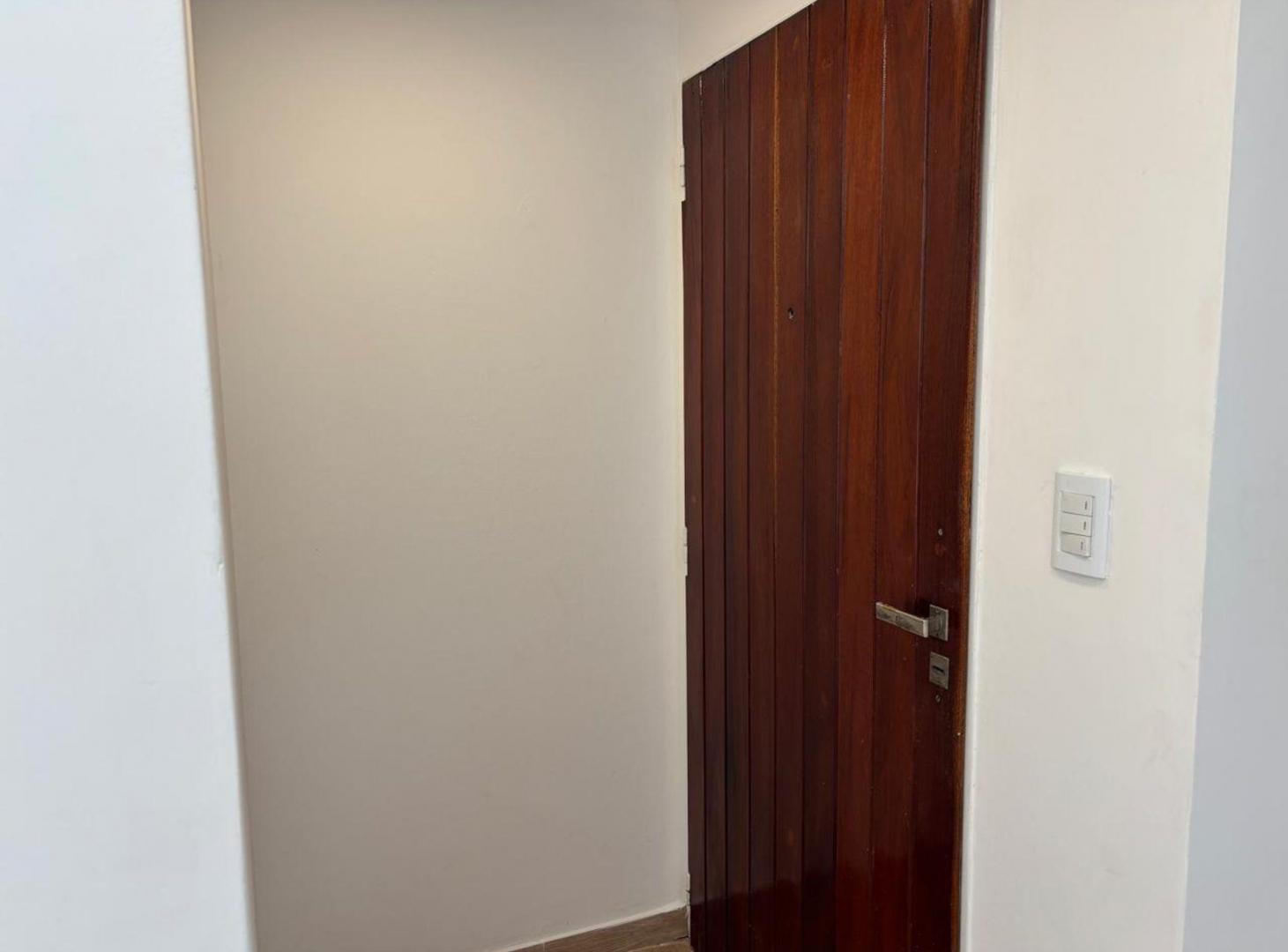 Foto de VENTA 3 AMBIENTES RECICLADO A NUEVO EN DEVOTO, imagen 1