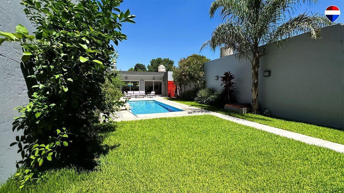 Foto de LOTE CON QUINCHO,BAÑO Y PILETA EN LOMAS DE ZAMORA, imagen 2