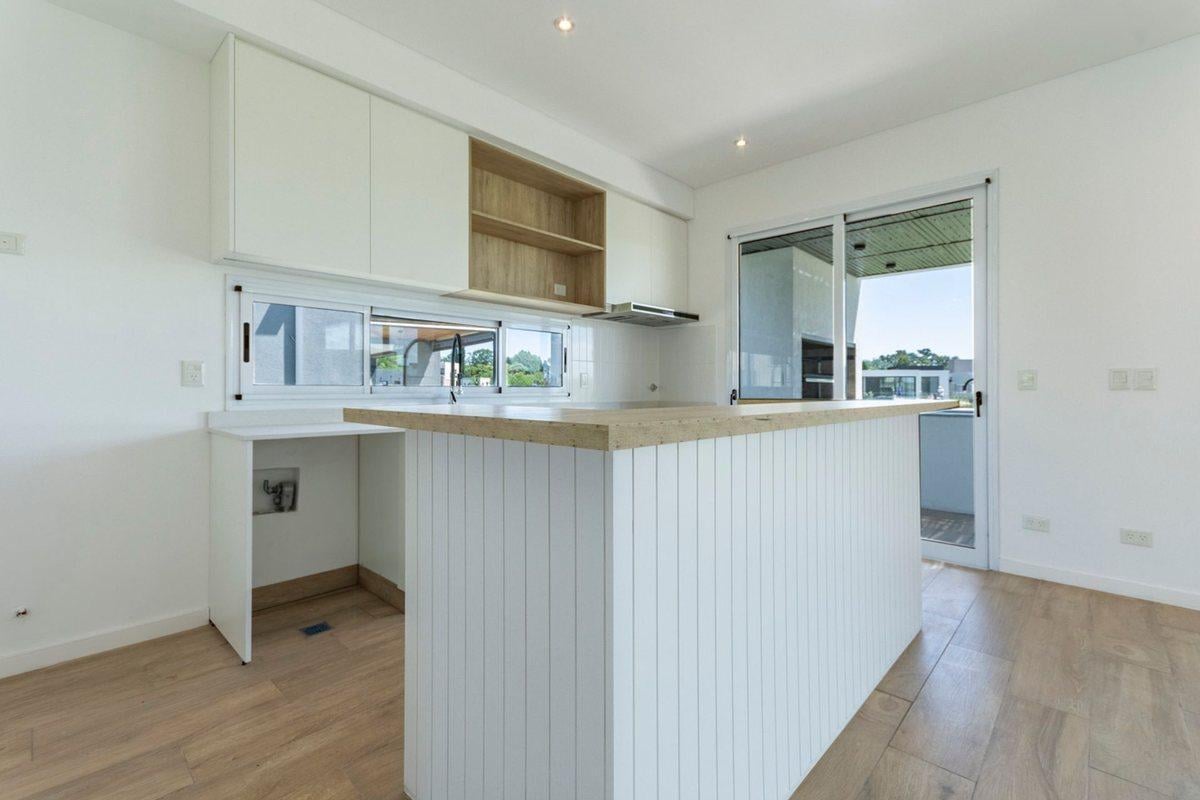 Foto de Venta casa 4 amb Santa Lucía con jardín y parrilla, imagen 3