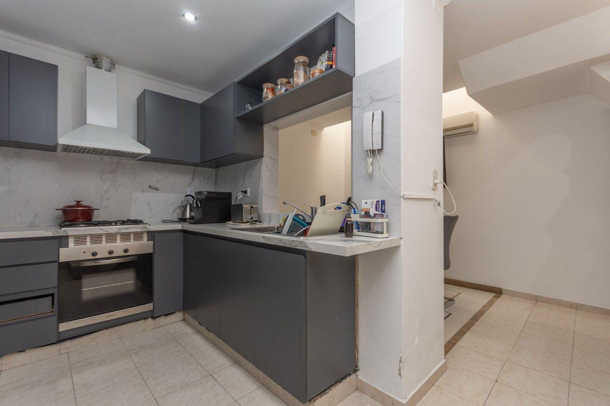 Foto de Venta Casa 6 ambientes Apto Credito,Mataderos Caba, imagen 3