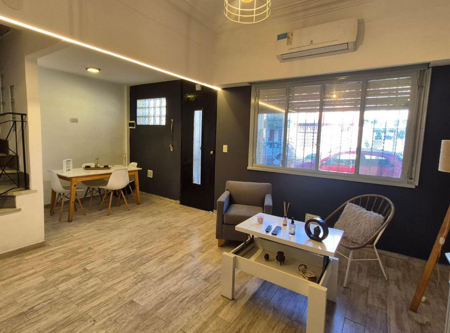 Foto de CASA 5 AMB VENTA FLORESTA PATIO TERRAZA A/CREDITO, imagen 3