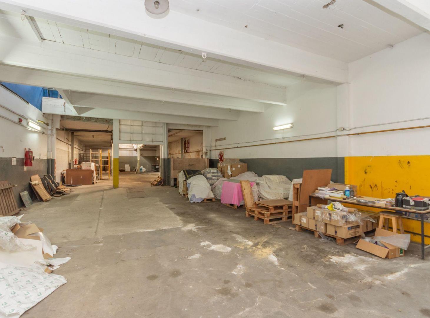 Foto de Venta Galpon taller con oficinas acceso vehicular, imagen 5