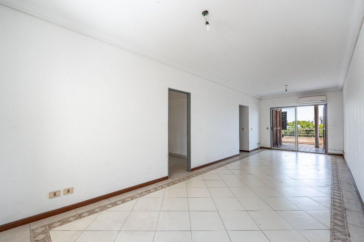 Foto de Venta Departamento 4 amb Parque Chas cochera y luz, imagen 1