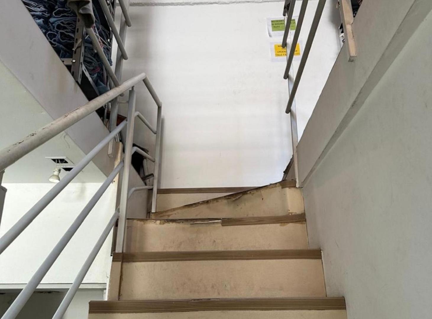 Foto de Excelente Local venta Bogota 3500 Avellaneda, imagen 2