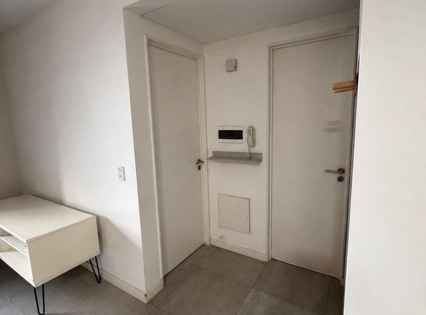 Foto de VENTA 2 AMBIENTES CON PATIO CON JARDIN EN LAGOON, imagen 5