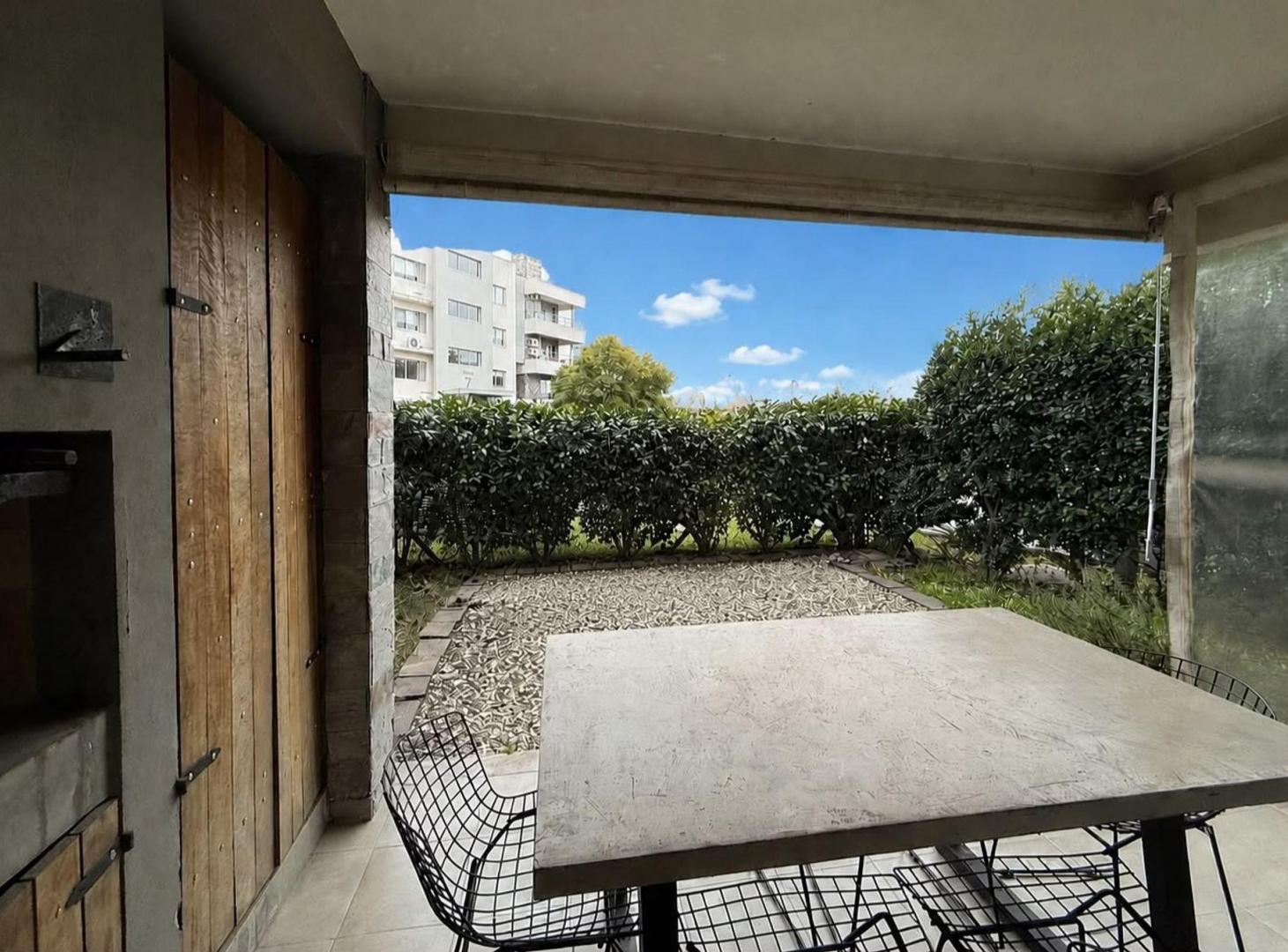 Foto de VENTA 2 AMBIENTES CON PATIO CON JARDIN EN LAGOON, imagen 2