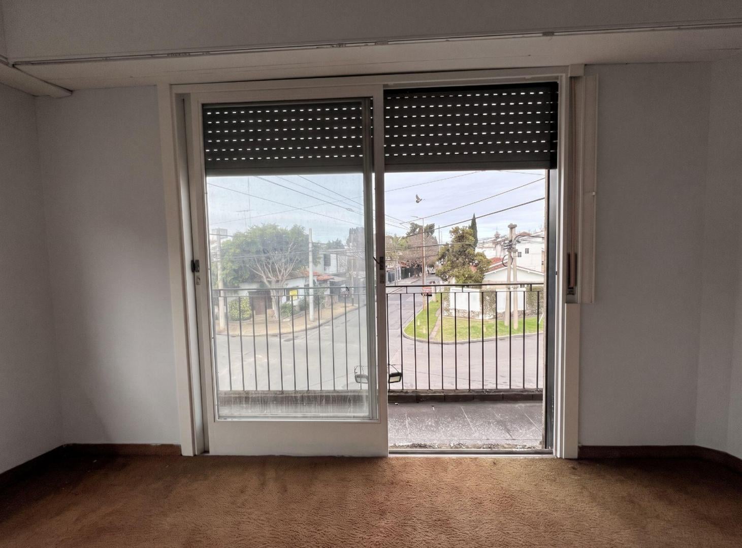Foto de locales en venta en Haedo, oportunidad, imagen 2
