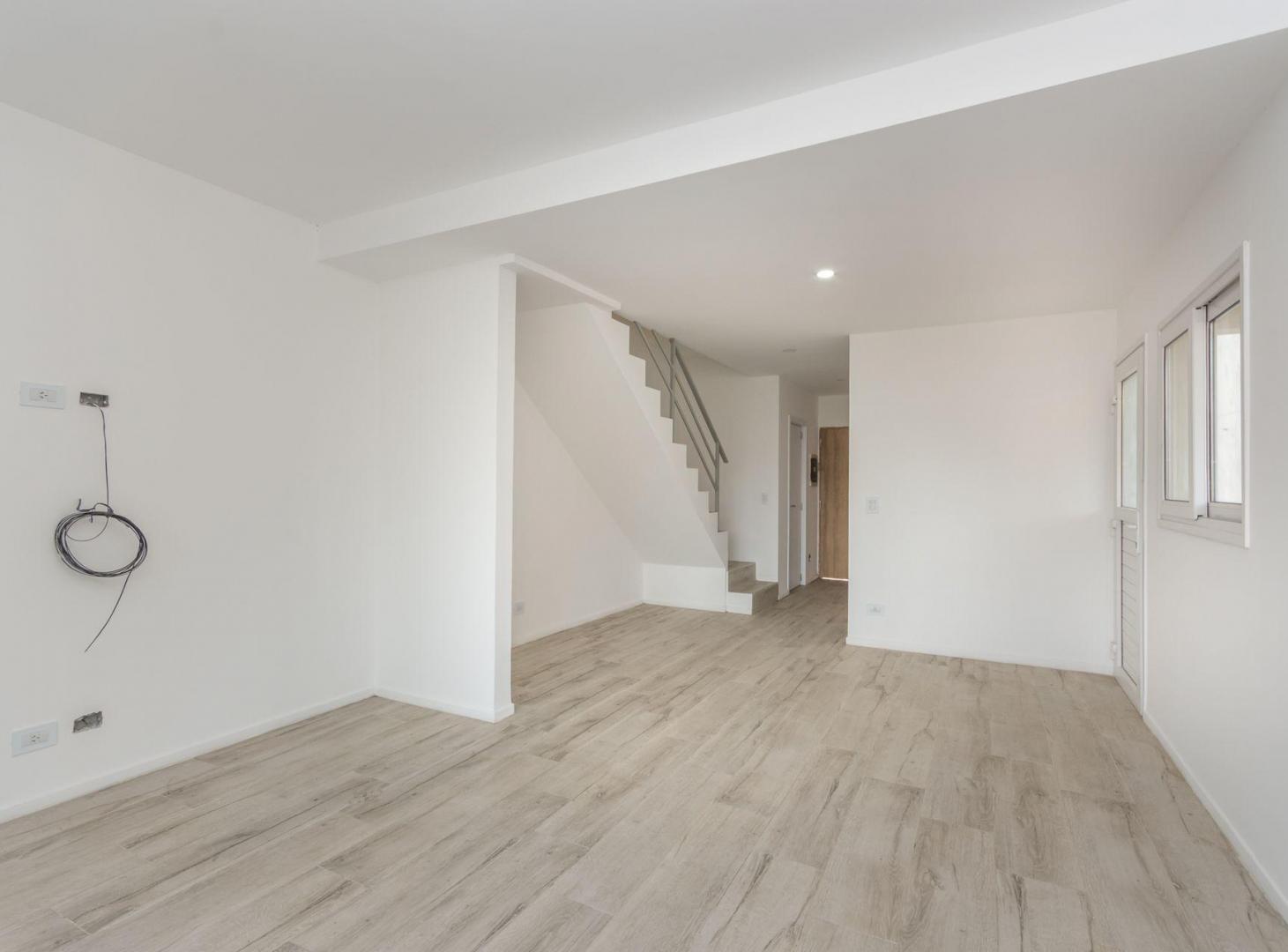 Foto de ALQUIER DUPLEX TIPO CASA 3 AMB CHIC VILLAGE PILAR, imagen 1