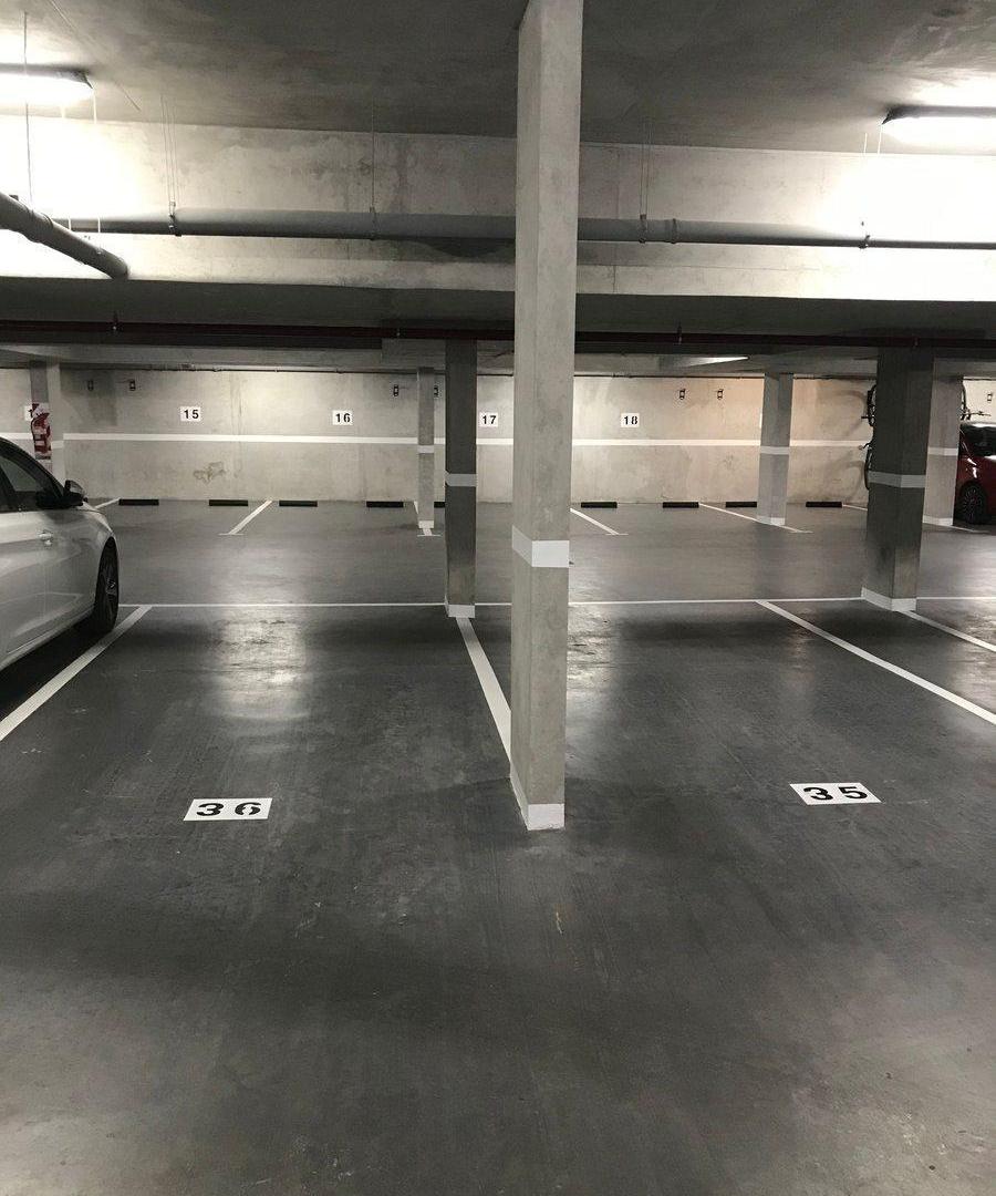 Foto de VENTA COCHERA FIJA EN BELGRANO R ACCESO POR RAMPA, imagen 5