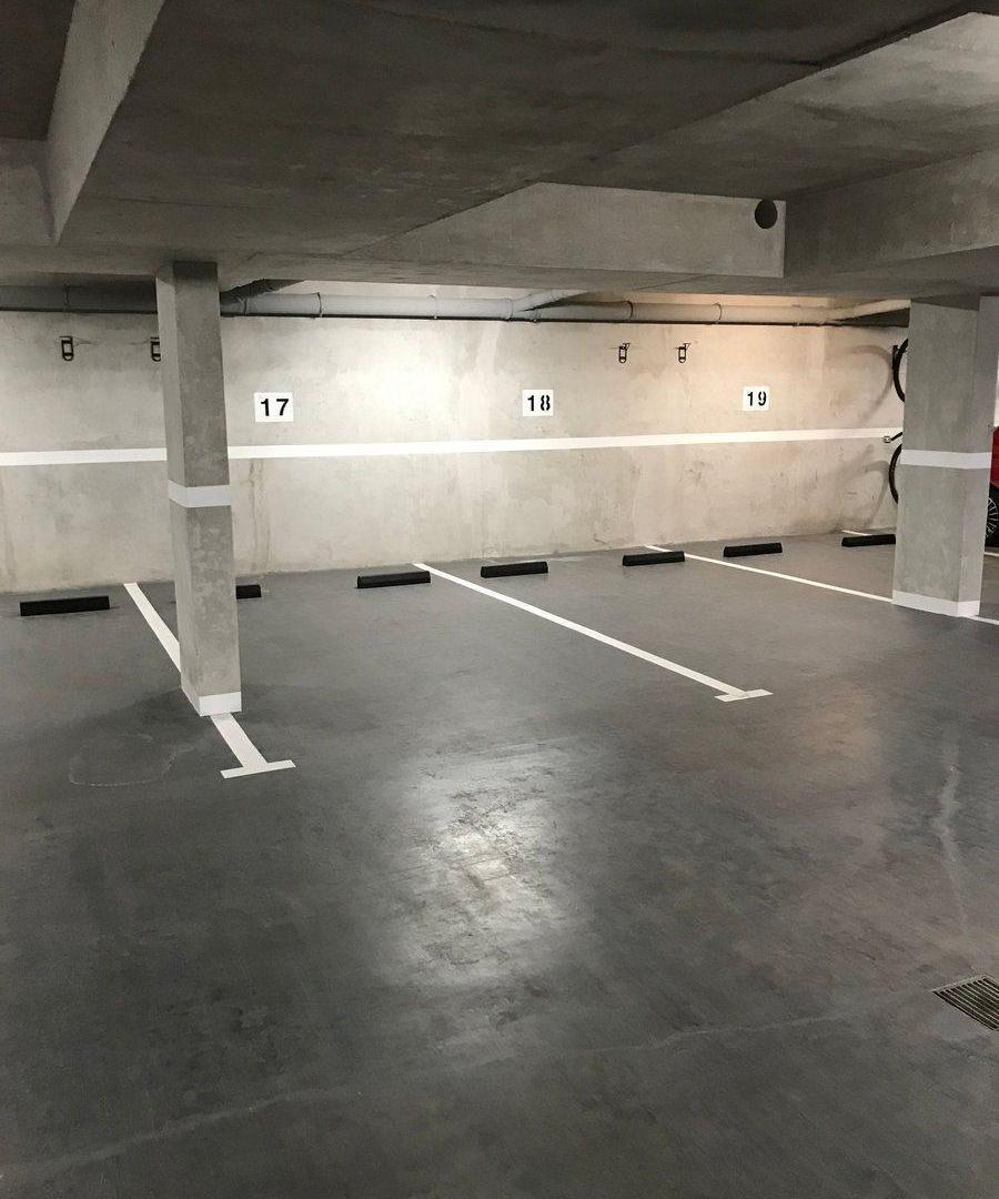 Foto de VENTA COCHERA FIJA EN BELGRANO R ACCESO POR RAMPA, imagen 2