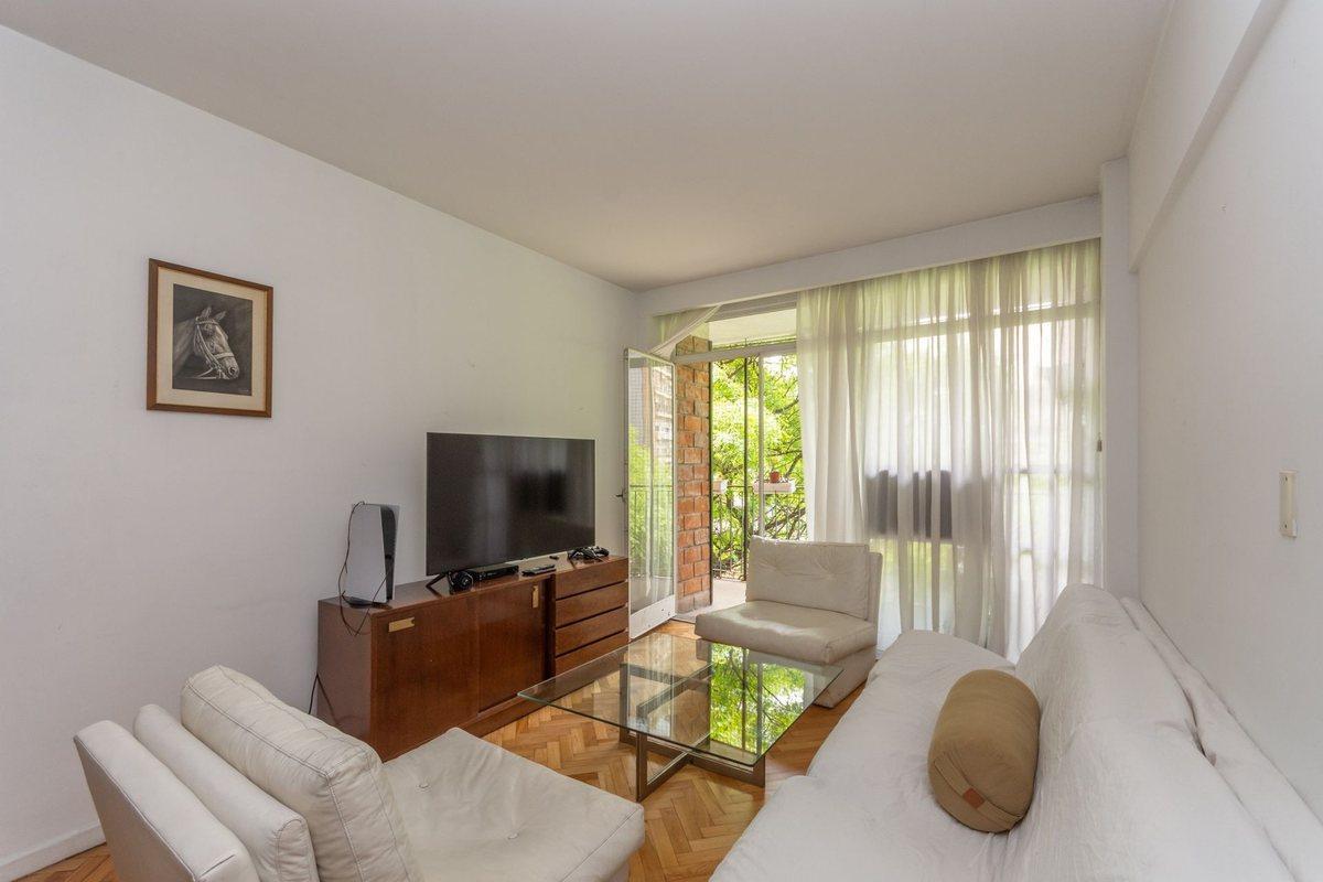 Foto de VENTA DEPTO 4 AMB CON DEPENDEN COCHERA Y BAULERA, imagen 3