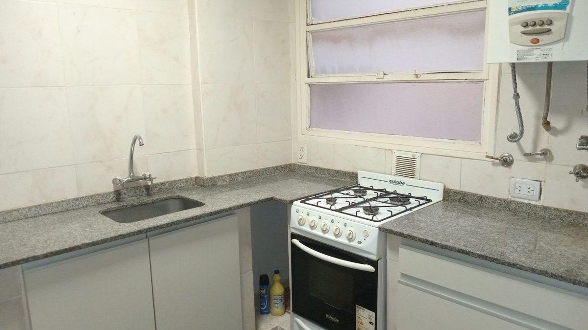 Foto de Departamento 2 ambientes Venta Balvanera, imagen 1