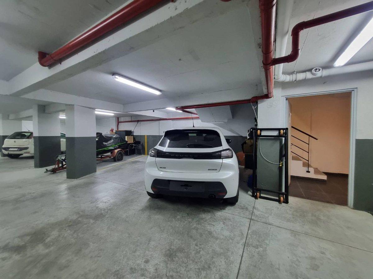 Foto de VENTA COCHERA CUBIERTA BELGRANO, imagen 3