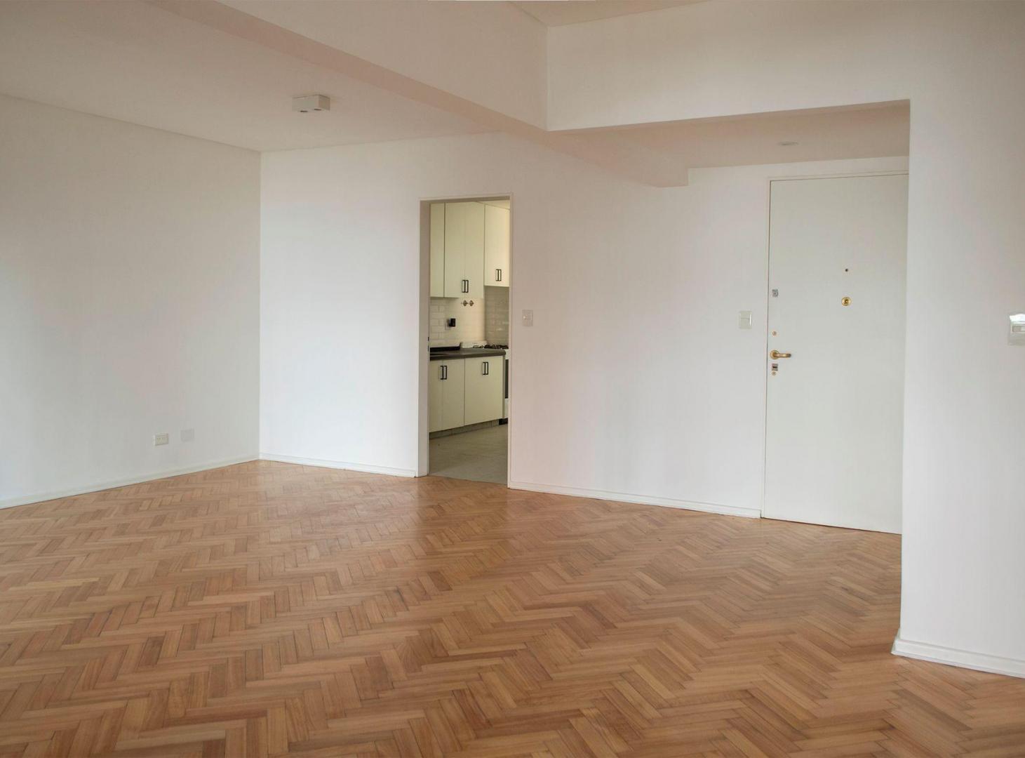 Foto de Venta Depto 4 ambientes con cochera Av Libertador, imagen 3