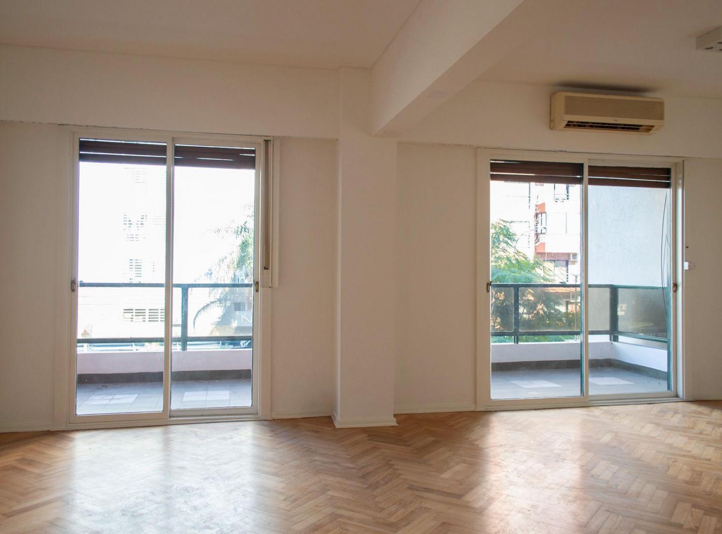 Foto de Venta Depto 4 ambientes con cochera Av Libertador, imagen 5
