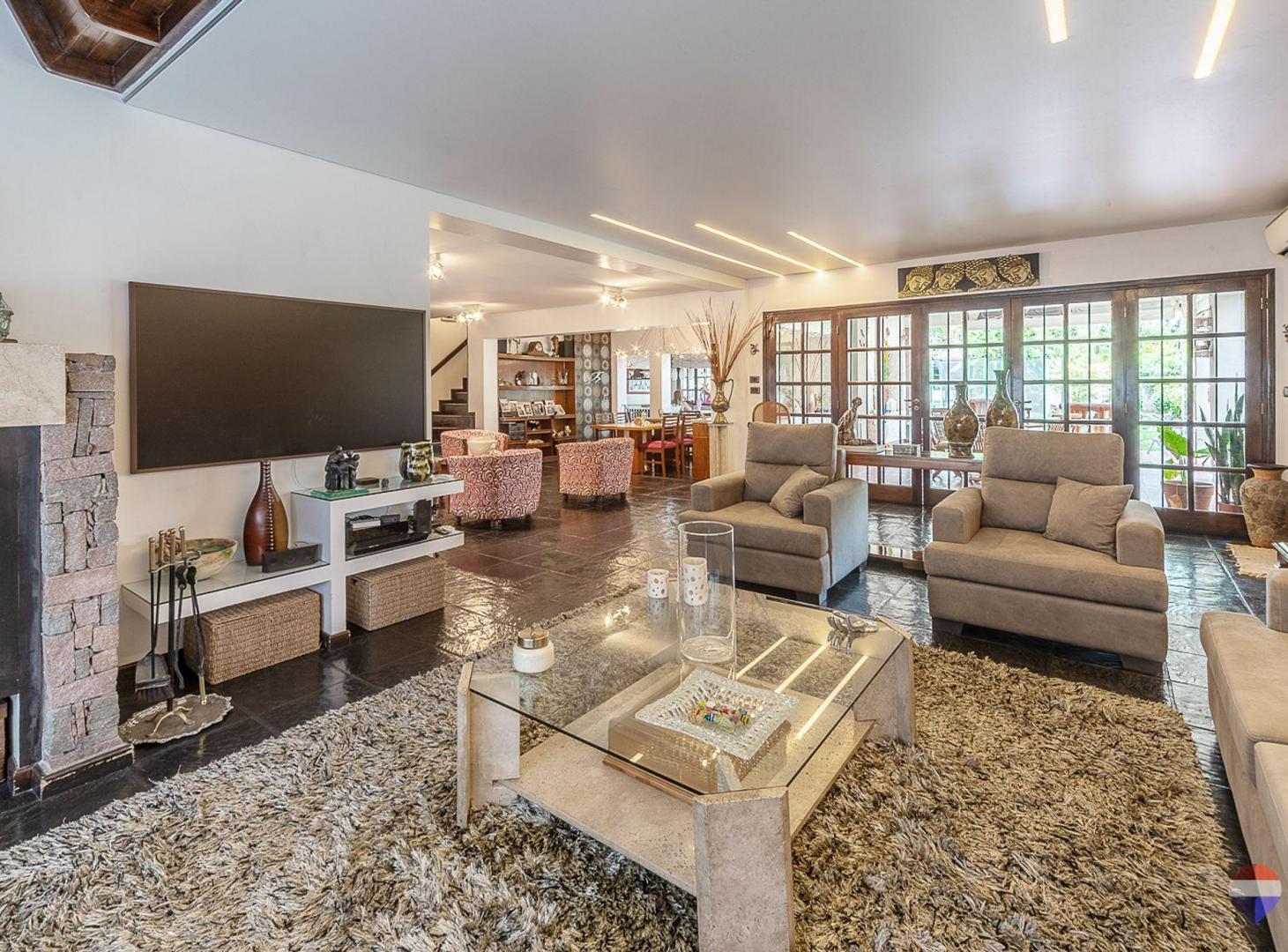 Foto de CASA 7 AMB VENTA MARTINEZ JARDIN PILETA Y QUINCHO, imagen 4