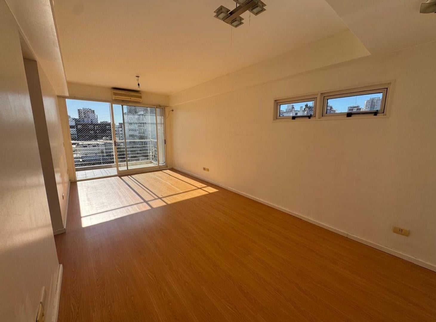 Foto de Alquiler 3 ambientes con balcon y cochera Belgrano, imagen 4